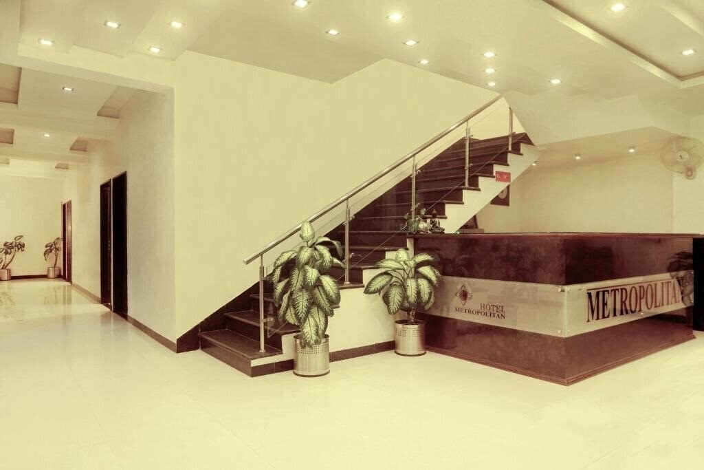 Вид Hotel Metropolitan 3*