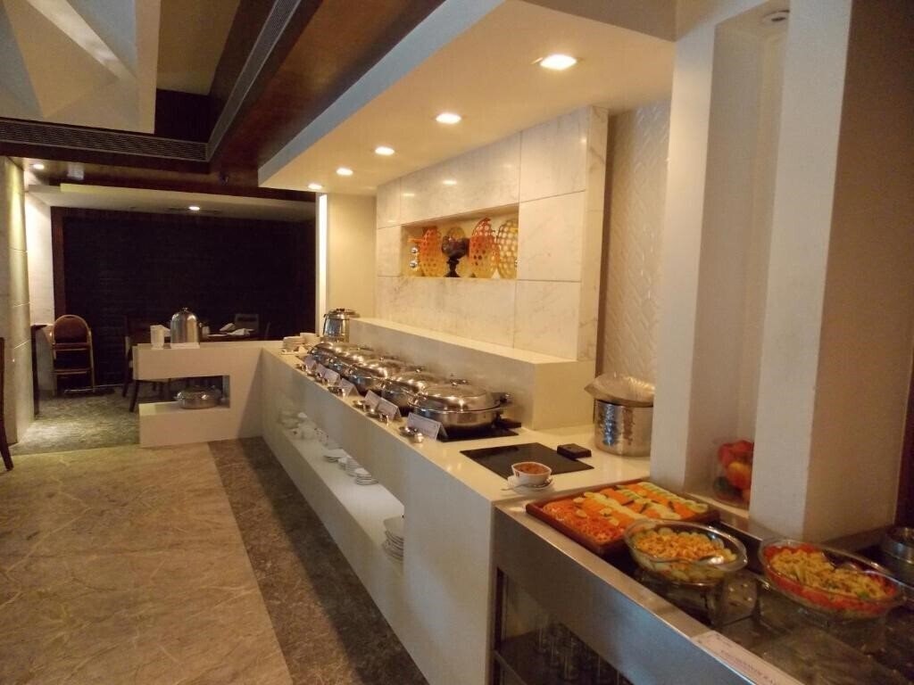 Территория Lords Plaza 3*