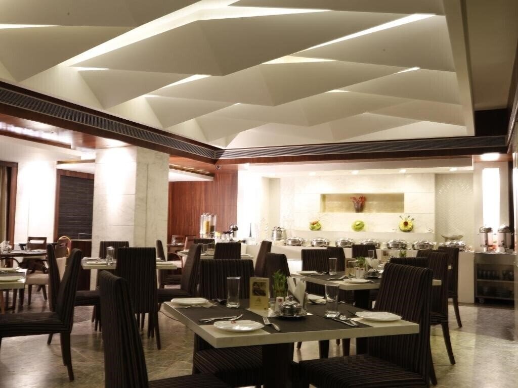 Фото Lords Plaza 3*