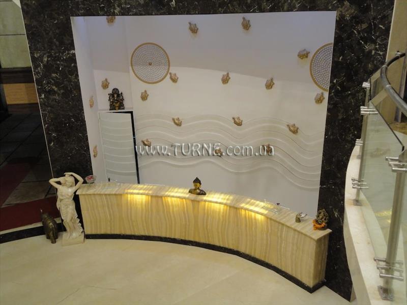 Готель Royal Palace Beach Resort 3*