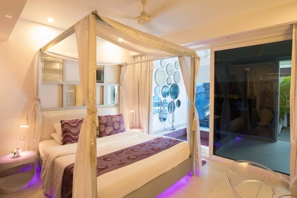 Апартаменти The Park Goa 5*