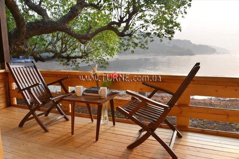 Апартаменти Cabanas By The Bay Boutique Hotel 4*