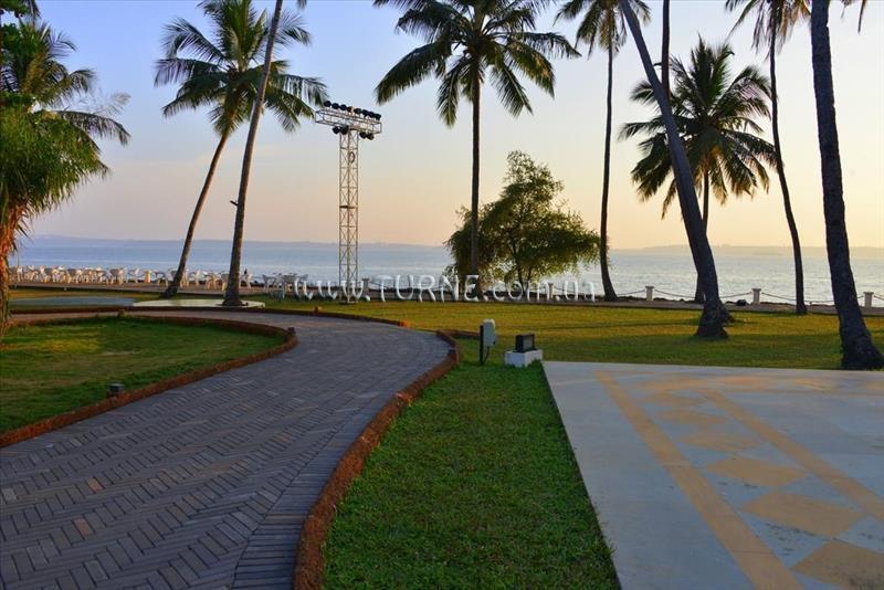 Вид Cabanas By The Bay Boutique Hotel 4*