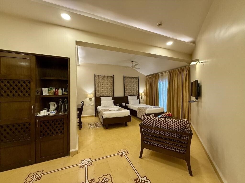 Панорама The Crown Goa 4*