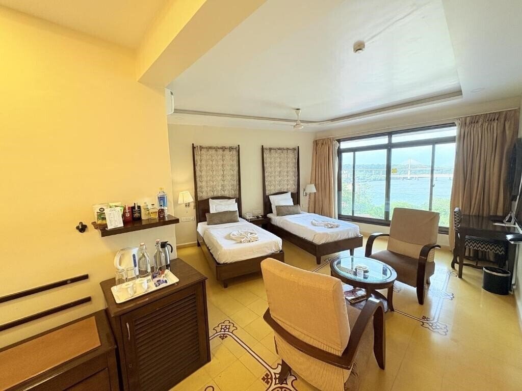 Апартаменти The Crown Goa 4*