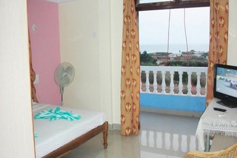 Отель Hotel Satyavati 2*