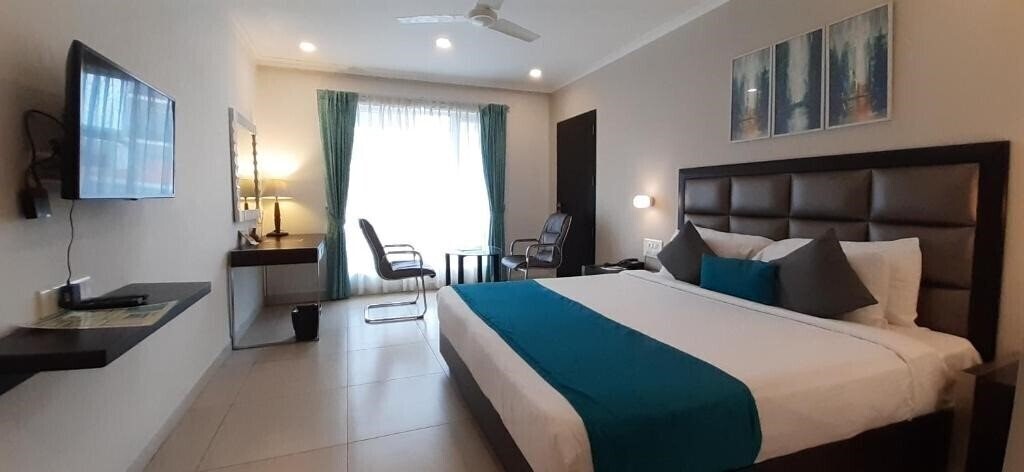 Зображення The Hq 4*