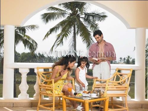 Фото The Retreat By Zuri 4*