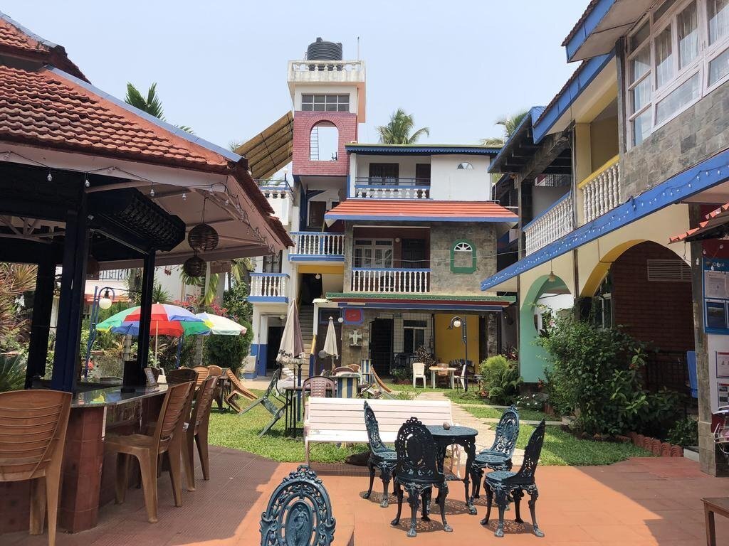 Готель Peravel 2*