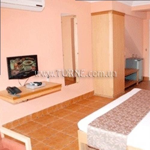 Готель Celebrations Hospitality 3*