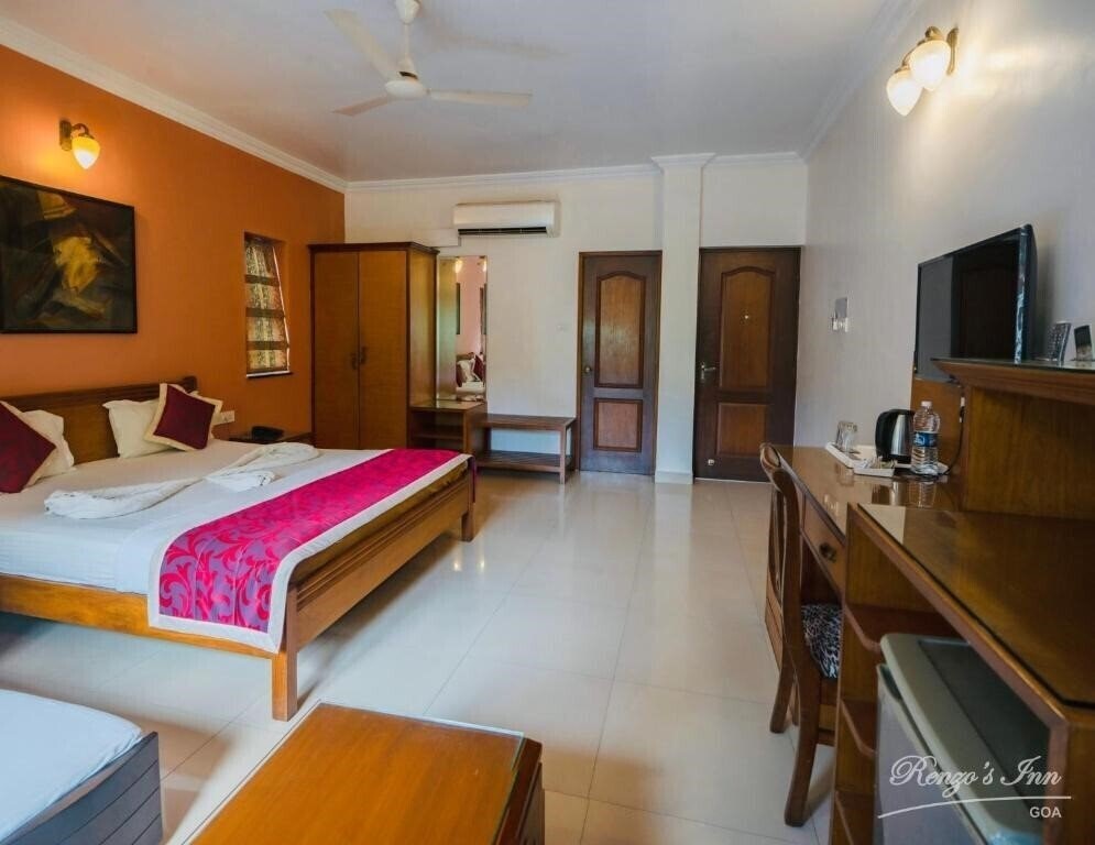 Картинка Renzo's Inn 2*