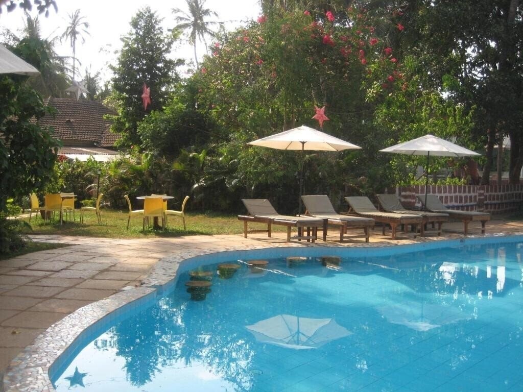 Апартаменты Sea Breeze Beach 3*