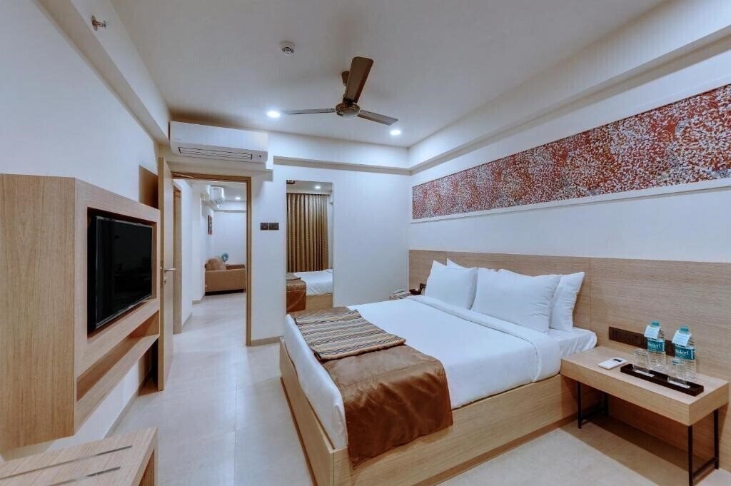 Панорама The Fern Habitat Candolim Goa 4*