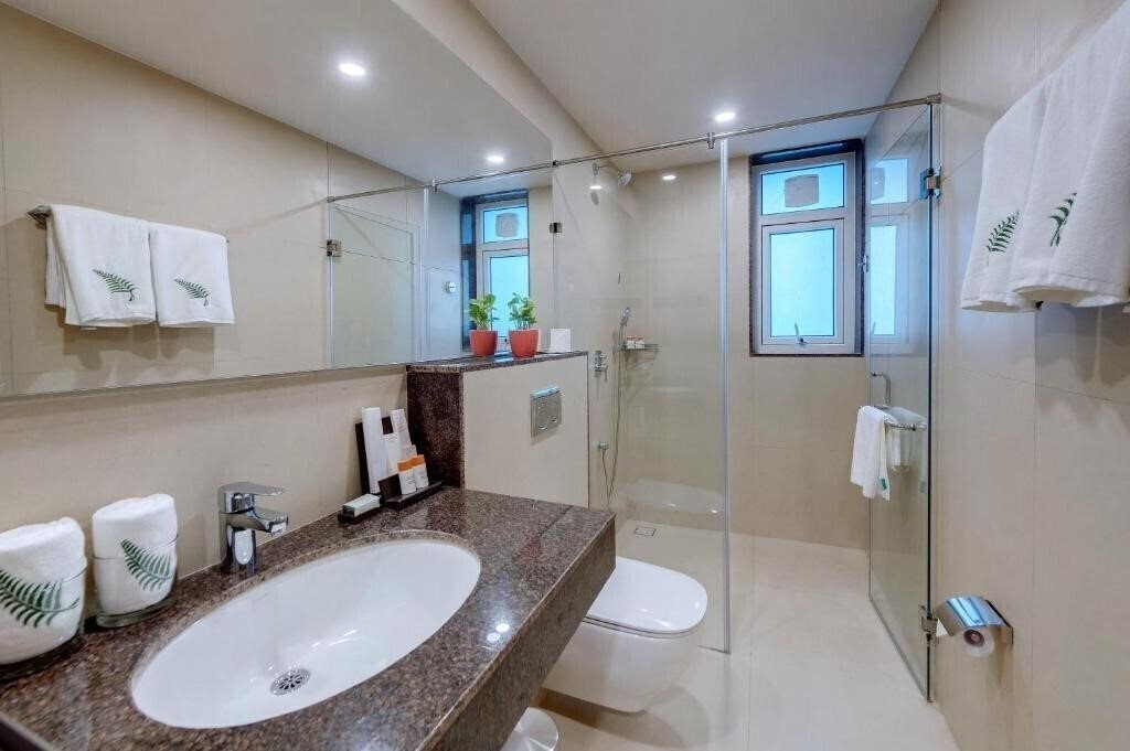 Фотографія The Fern Habitat Candolim Goa 4*