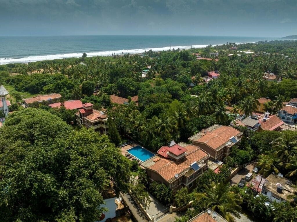 Готель De Mandarin Beach Resort Suites & Villas 4*