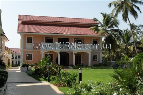 Вид Golden Sands Service Apartments 3*