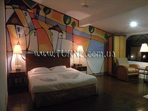 Готель Camelot Manor 3*