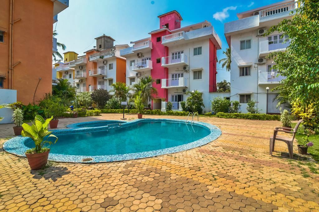 Готель Village Royal 2*