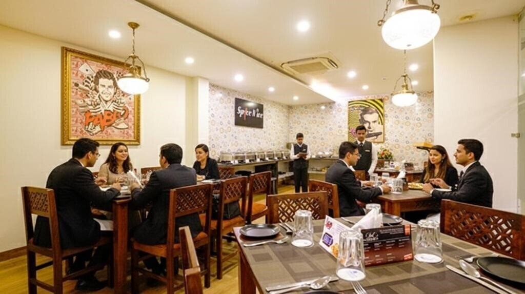 Картинка Twin Fountains 3*