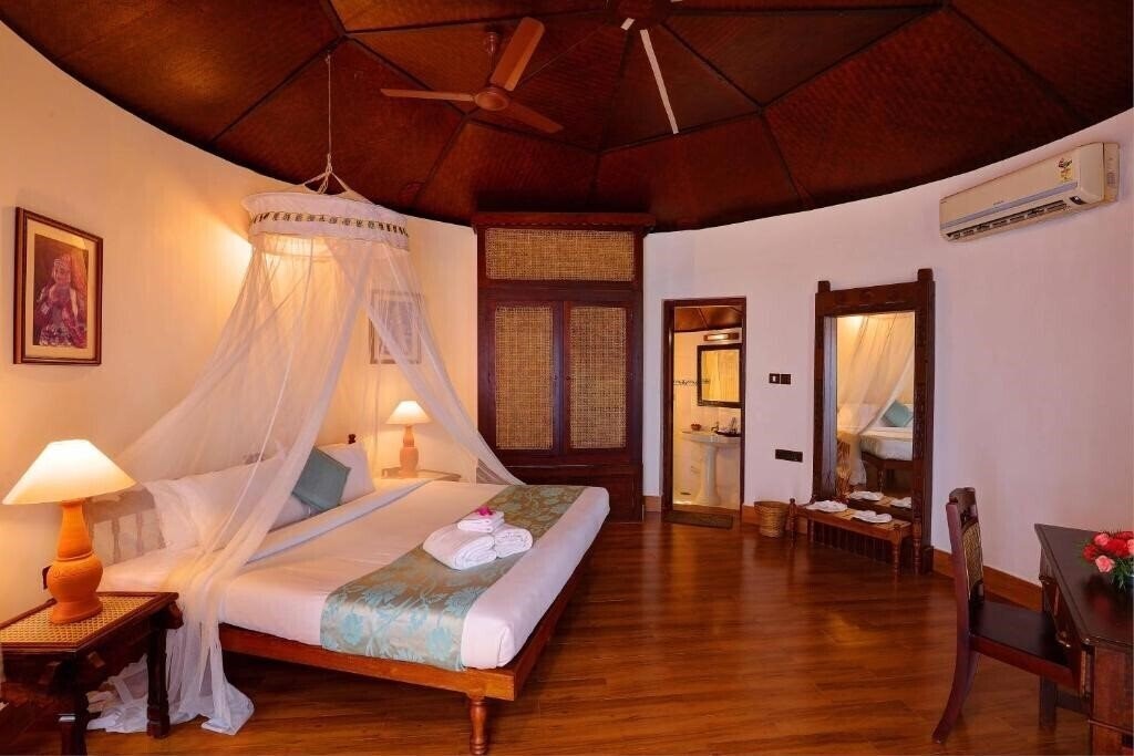 Апартаменти Manaltheeram Ayurveda Beach Village 3*