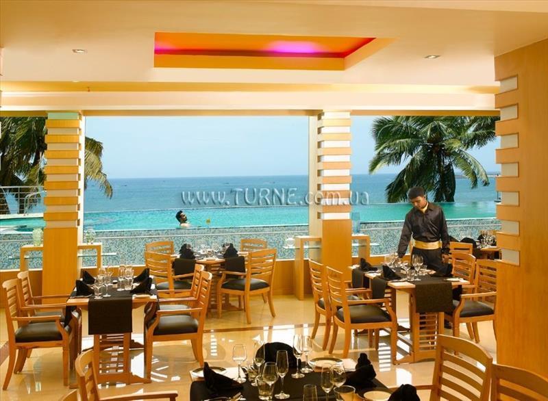 Апартаменты The Quilon Beach Hotel & Convention Centre 4*