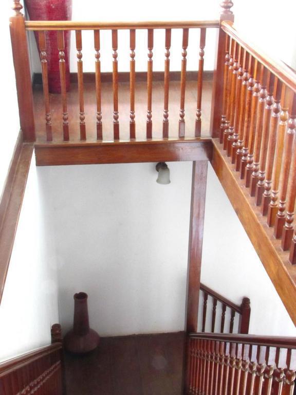 Территория Old Lighthouse Bristow Hotel 3*