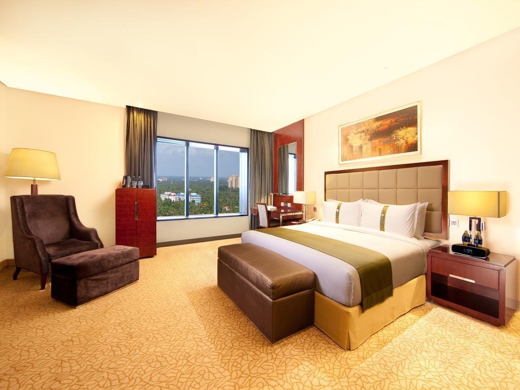 Територія Holiday Inn Kochi 5*