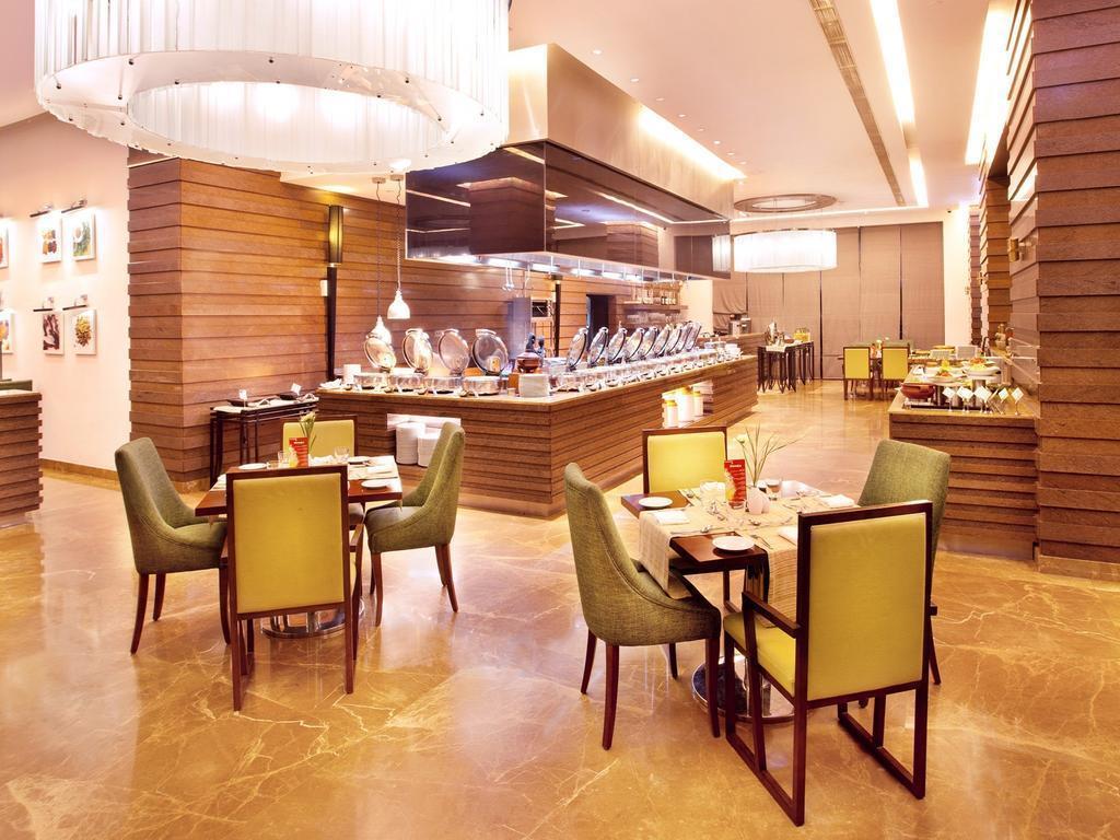 Панорама Holiday Inn Kochi 5*