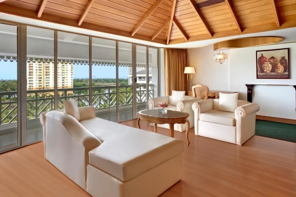Вид Le Meridien Kochi 5*
