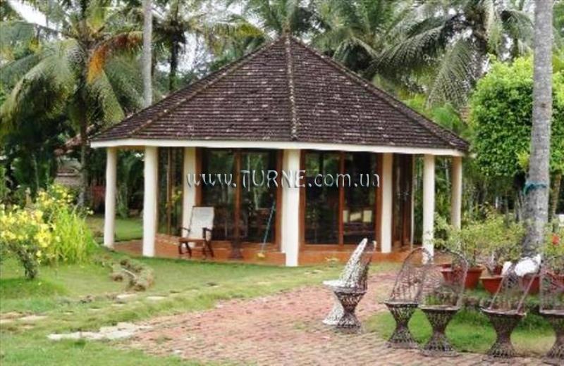 Апартаменти Club Mahindra Kumarkom 3*