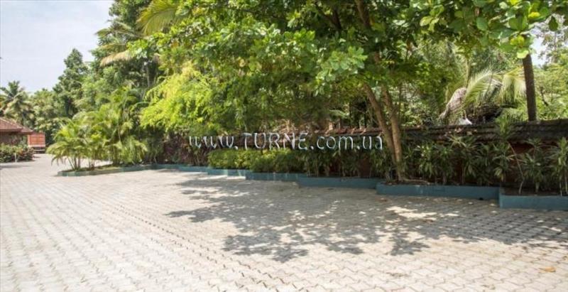 Панорама Eastand Lake Song 4*