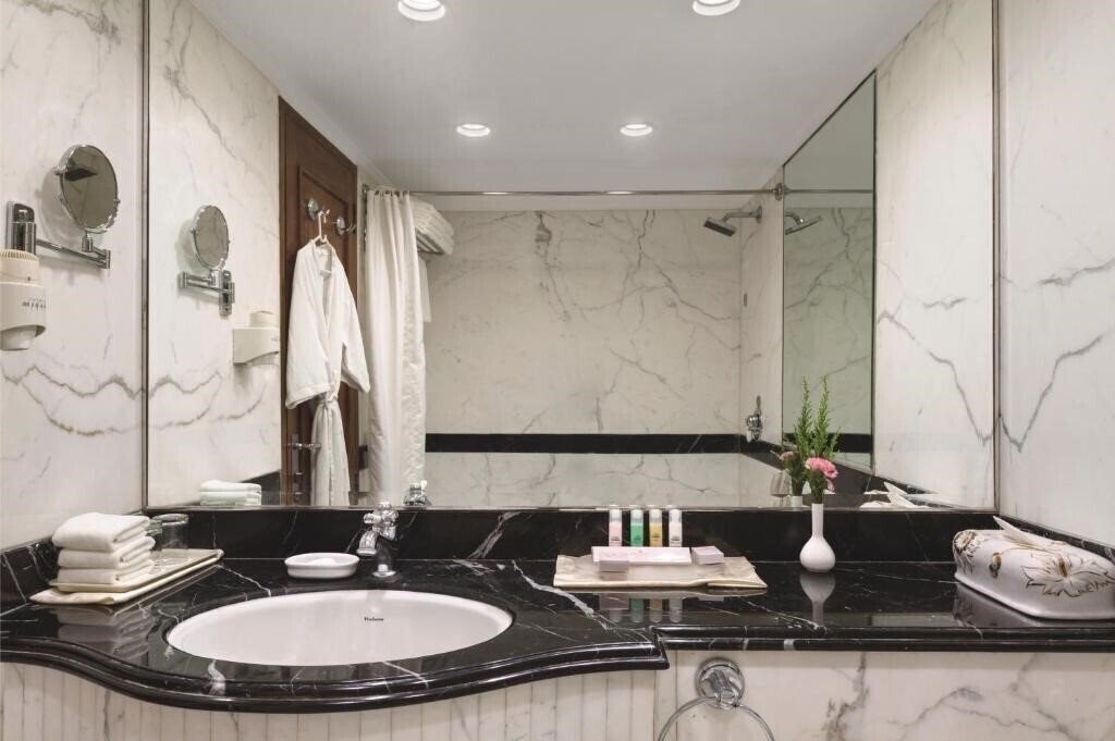 Фотография Ramada Plaza Palm Grove 5*