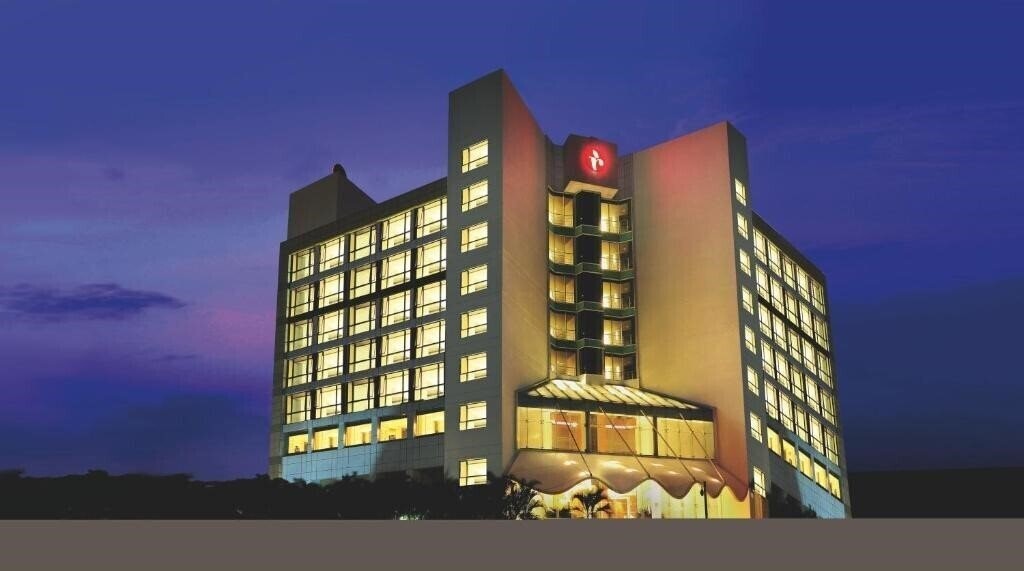 Территория Ramada Navi Mumbai 5*