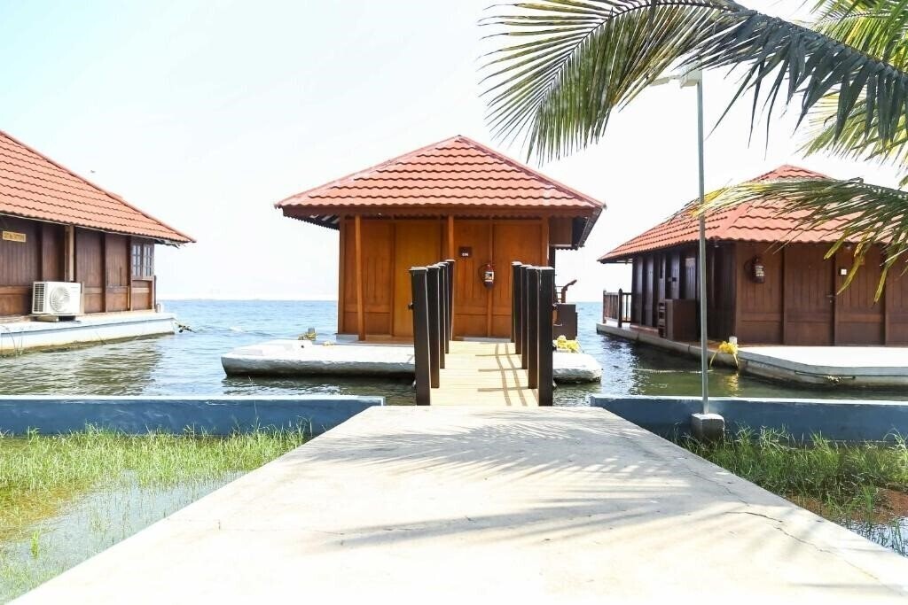 Панорама Poovar Island Resort 4*