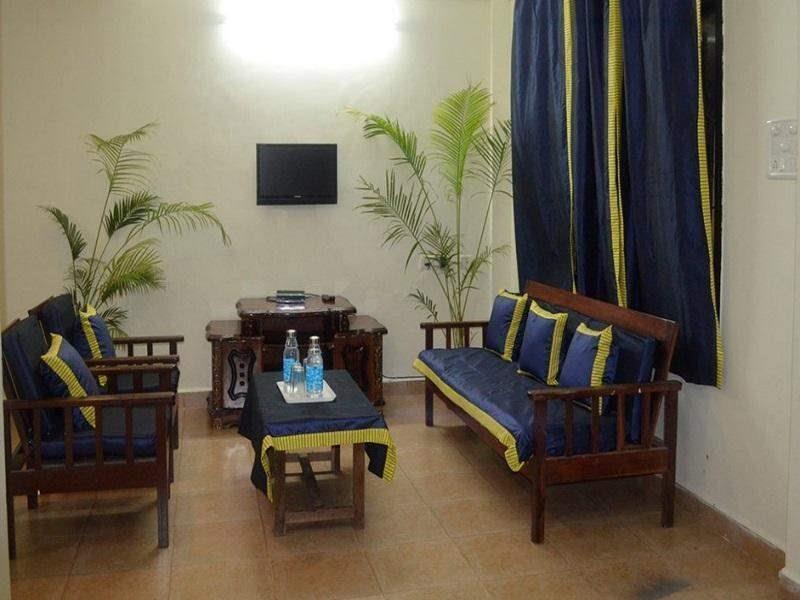 Апартаменты The Long Bay 2*