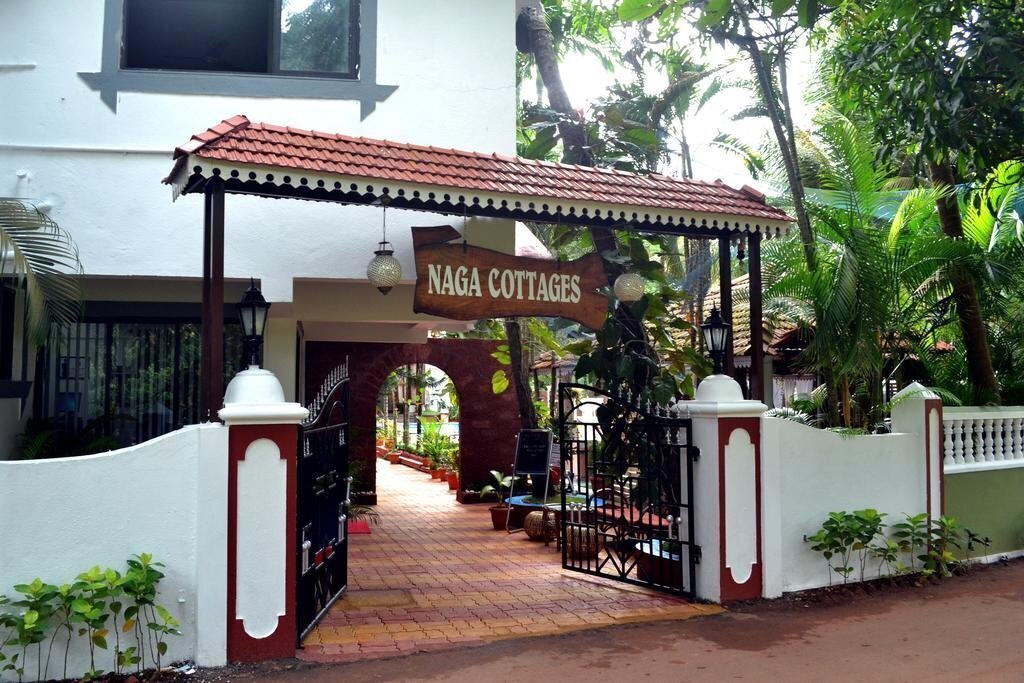 Отель Naga Cottages 2*