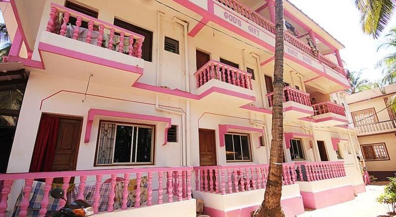 Отель Gods Gift Morjim 2*