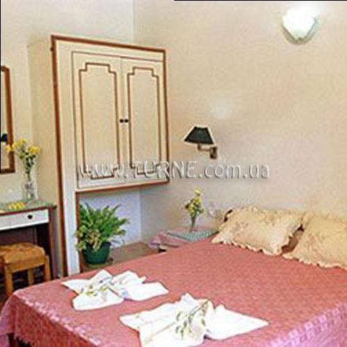 Отель Leoney Resort 3*