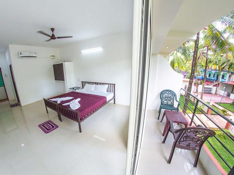 Панорама Bay Breeze Hotels & Resorts (ex. Morjim Grand Inn, New Morjim Club Resort) 3*