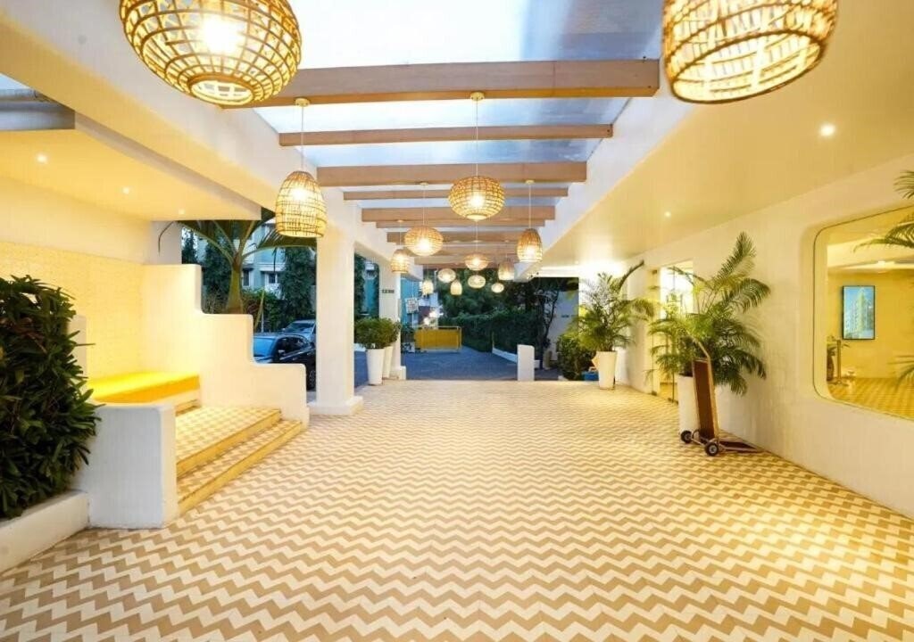 Панорама Bloom Suites 4*