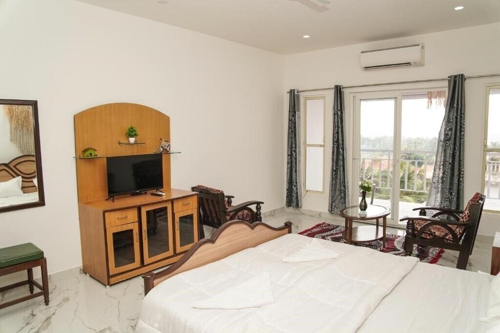 Территория Samira Sea View Morjim 2*