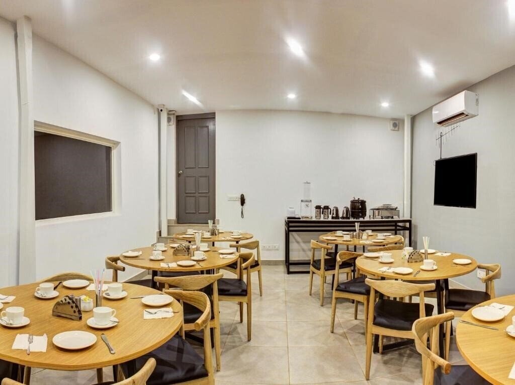 Изображение Oceans 7 Ashwem (ex. OYO Townhouse Ashvem) 3*