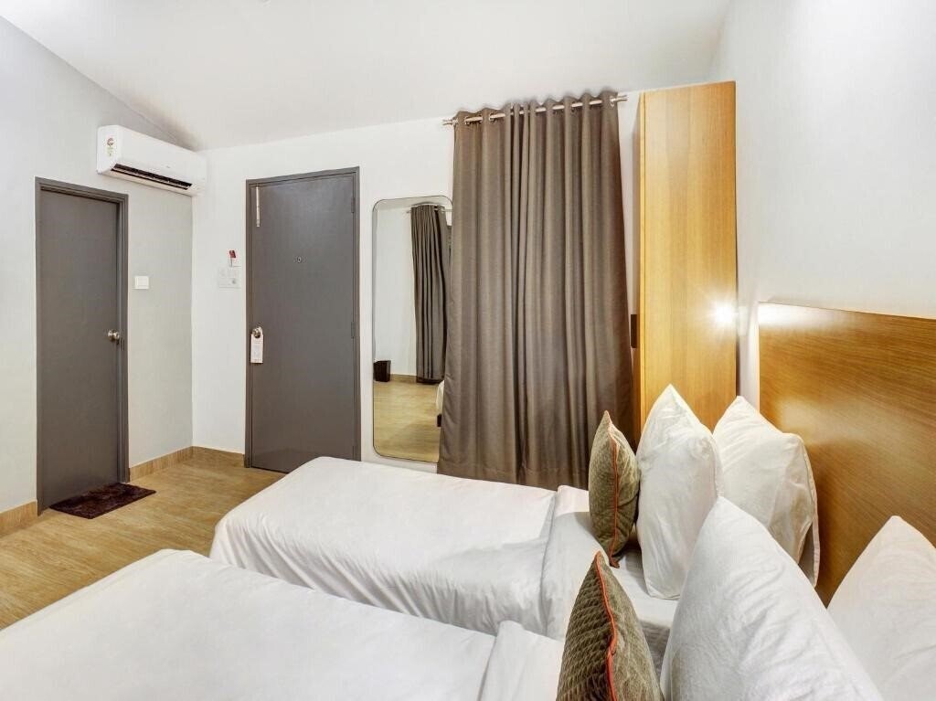 Вид Oceans 7 Ashwem (ex. OYO Townhouse Ashvem) 3*