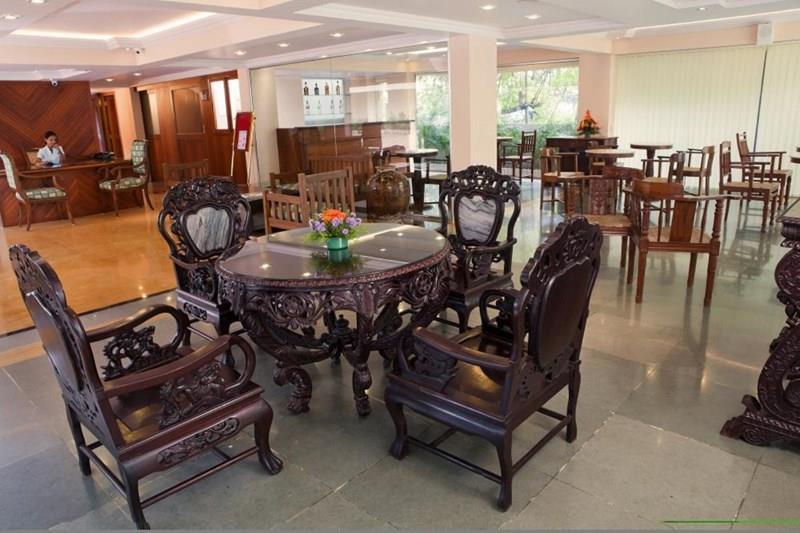 Апартаменты Clarion Hotel Ocean Palms (ex. Quality Inn Ocean Palms) 4*