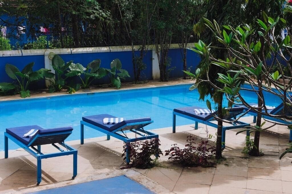 Апартаменты May Flower Beach Resort 3*