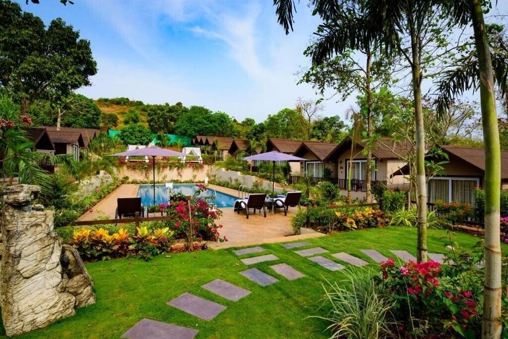 Панорама Stone Wood Resort & SPA 2*