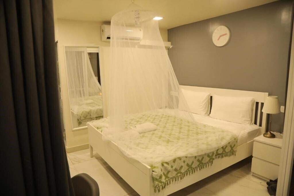 Территория Hotel Reemz 3*