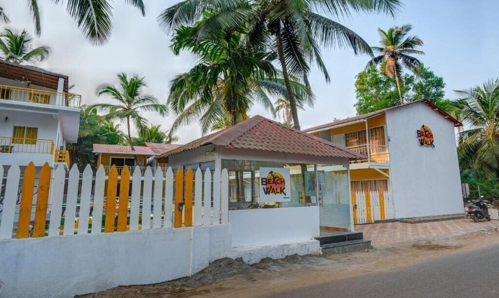 Панорама Beach Walk Morjim 3*