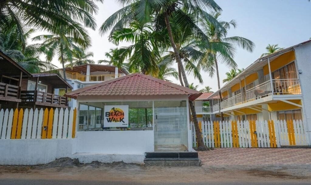 Вид Beach Walk Morjim 3*