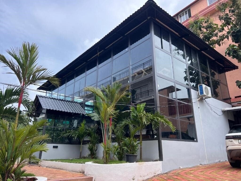 Панорама Aaria Hills 2*